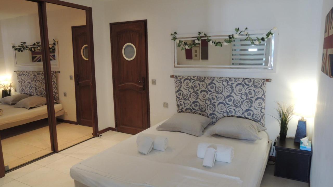Acci Cannes Marina Exteriör bild