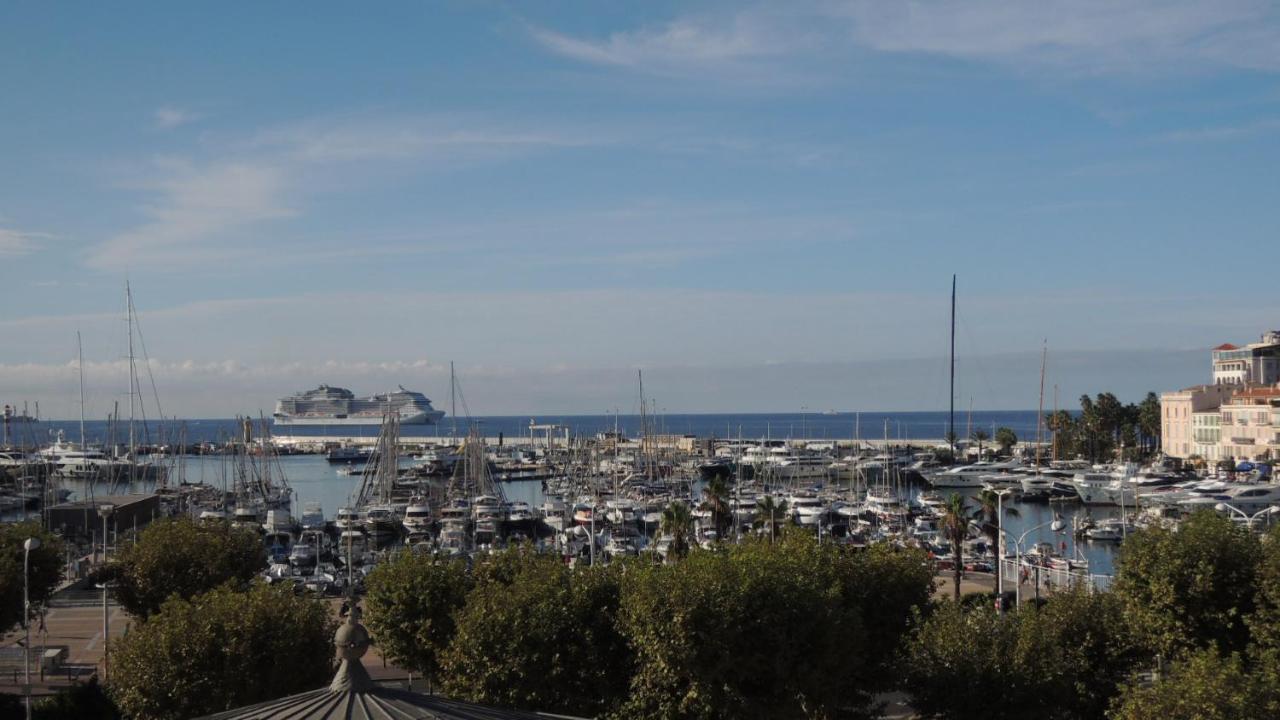 Acci Cannes Marina Exteriör bild