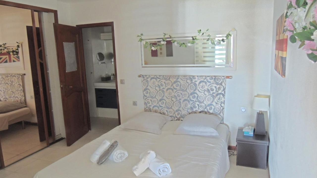 Acci Cannes Marina Exteriör bild