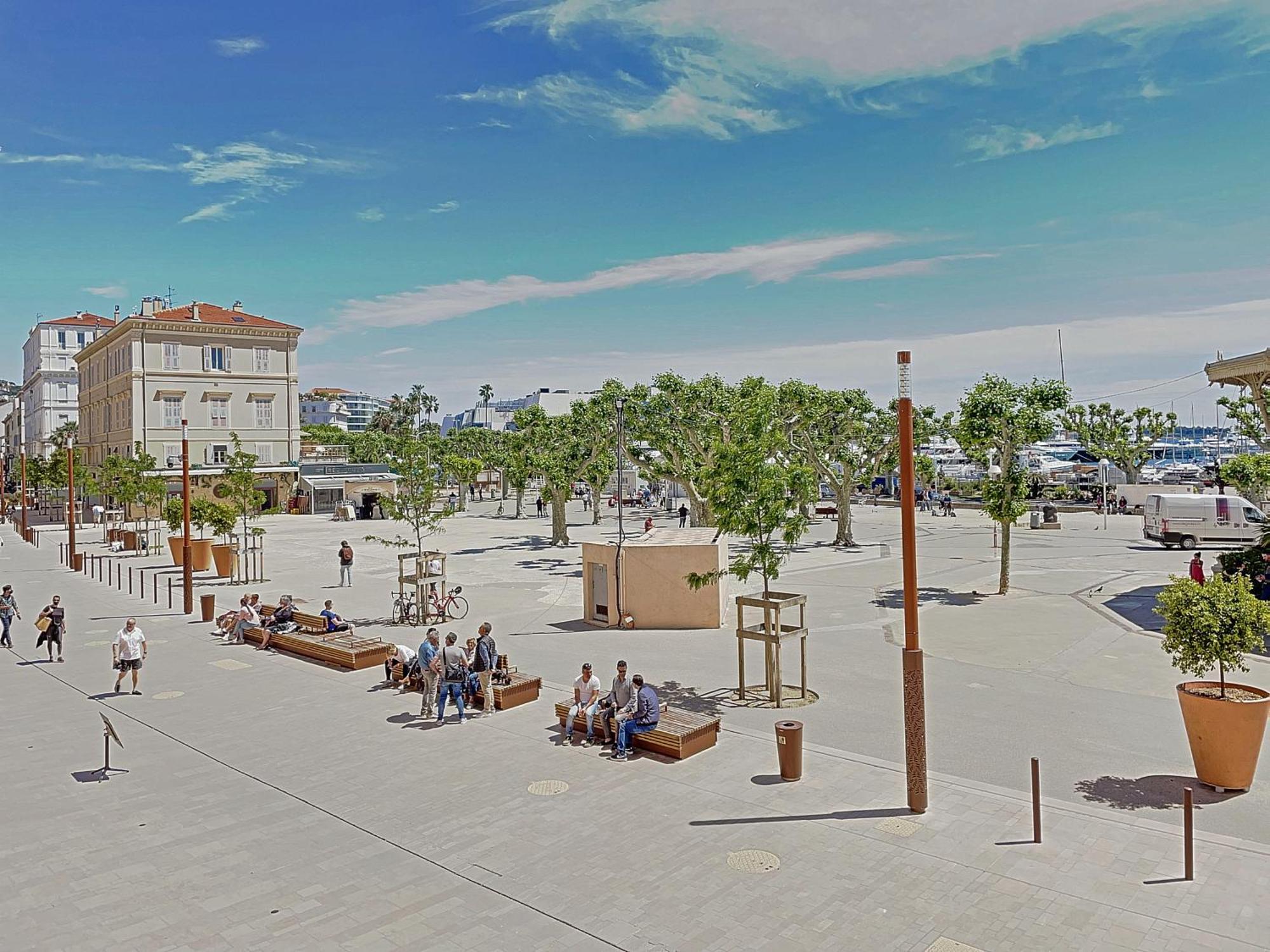 Acci Cannes Marina Exteriör bild
